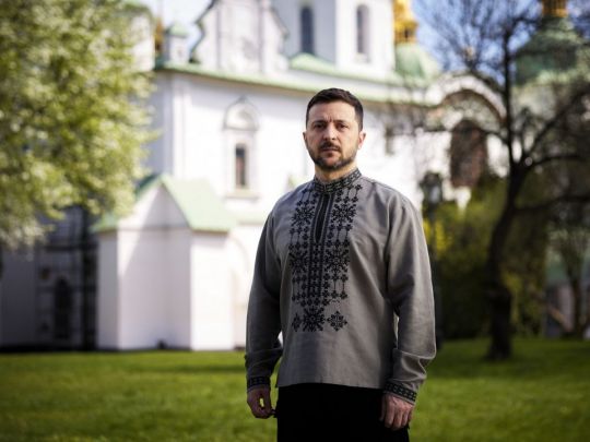 Зеленський записав відеозвернення у великодні свята. Фото Офісу президента
