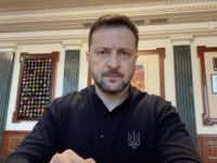 Президент Володимир Зеленський повідомив про порушення Росією оголошеного нею Великоднього перемир'я