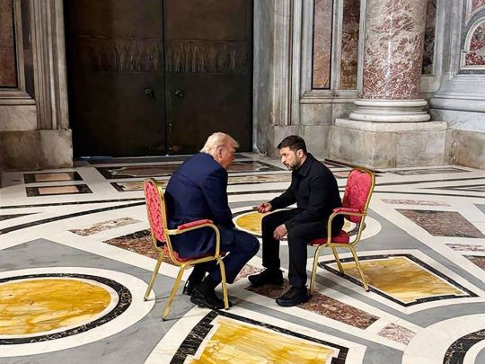 Володимир Зеленський і Дональд Трамп у Ватикані. Фото з відкритих джерел
