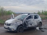 Росіяни атакували цивільну автівку FPV-дроном. Фото прокуратури