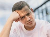 Як&nbsp;припинити пити: відомий блогер попросив про допомогу