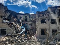 У Куп'янську зруйновано під'їзд триповерхового житлового будинку, фото ДСНС