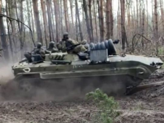 Оккупанты придумали новую защиту для своей бронетехники