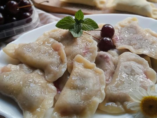 Вареники с вишнями. Фото Марины Гармаш 