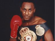 Легендарний чемпіон світу з&nbsp;боксу помер дорогою до&nbsp;спортзалу (фото, відео