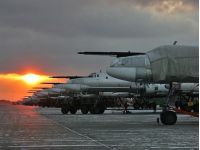 Літаки на аеродромі 