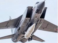 Літак-носій «Кинджалів», фото з відкритих джерел