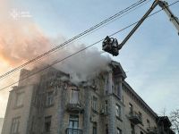 Російський дрон ударив по будинку в Києві