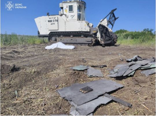 Русские ударили по саперам во время разминирования, фото ГСЧС