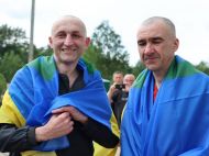 Еще одна группа украинских пленных вернулась домой (фото)