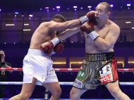 Непереможний Кабайєл нокаутував 130-кілограмового Чжилея та&nbsp;отримав чемпіонський пояс з&nbsp;рук Усика (відео)