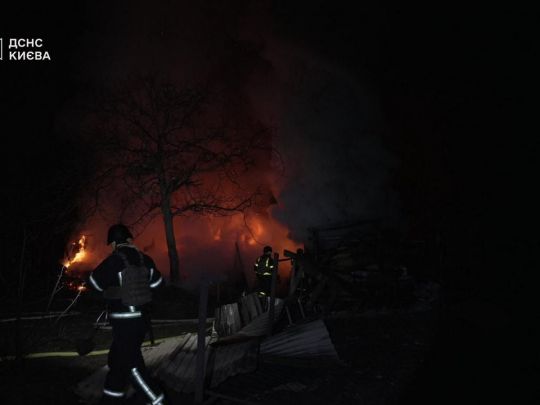 23 лютого росіяни масовано атакували Україну дронами та ракетами. Фото ДСНС