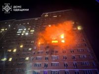 Российский "Шахед" ударил по одесской многоэтажке. Фото ГСЧС
