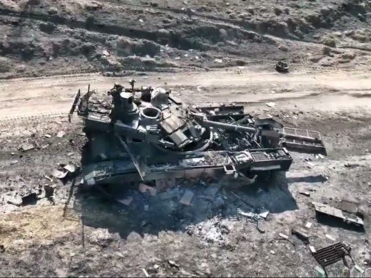 російський підбитий танк