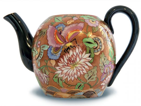 Розпис Оксани Жникруп чайника «Метелик та хризантема». 1953&nbsp;— 1954 