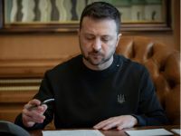 Зеленский подписал скандальный закон о НАБУ и САП, несмотря на акции протеста по всей Украине (фото, видео)