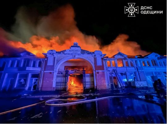 В Одессе серьезно пострадал рынок «Привоз», фото ГСЧС