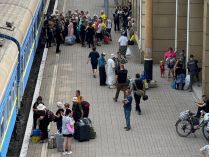 "УЗ" внедряет эксперимент с верификацией через "Дію". Фото со страницы "Укрзализныци"