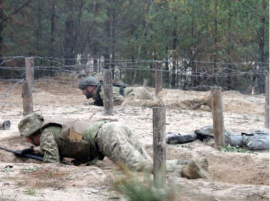 Военные в учебном центре ВСУ, фото из открытых источников