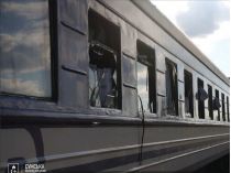 У вагонах потягу пошкоджені вікна, фото Сумська ОВА