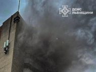 Во&nbsp;Львове горела гостиница, есть пострадавшие (фото, видео)