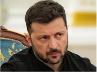 Президент Украины Владимир Зеленский поручил разрешить выезд мужчинам в возрасте до 22 лет