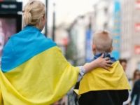 120 тисяч українських біженців у США можуть втратити захист