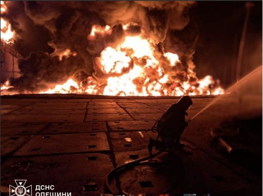 В Измаиле повреждена припортовая инфраструктура, фото ГСЧС