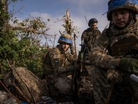 Кадр із фільму “2000 метрів до Андріївки”