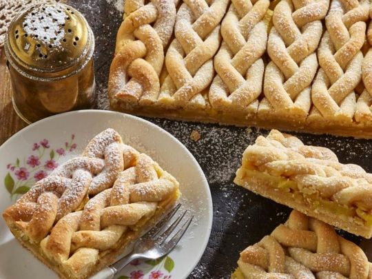 Пирог-косичка с яблоками