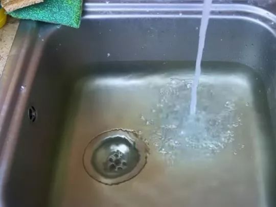 Що не можна зливати в раковину на кухні