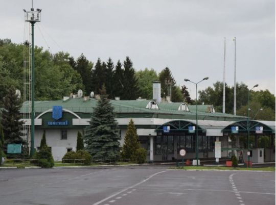 Пункт пропуску «Шегіні» на кордоні з Польщею, фото з відкритих джерел