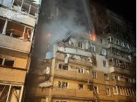В Киеве частично разрушен 9-этажный жилой дом, фото ГСЧС