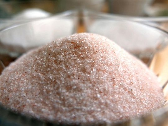 Миска с солью - как средство предотвратить запотевание окон. Фото Pixabay