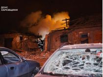 Росіяни вдарили КАБами по медзакладу в Харкові. Фото ДСНС