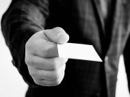 Гроші під загрозою: пенсіонерам можуть заблокують картки і&nbsp;відрізати від виплат