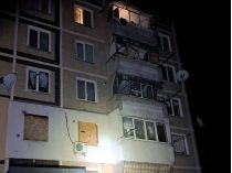 В Никополе повреждены многоэтажки и частные дома. Фото ОВА