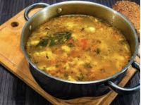 Пересоленный суп можно спасти несколькими способами.