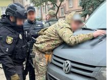 Поліція затримала сімох бійців бойової бригади. Фото поліції