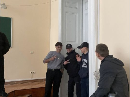 Молодые люди, устроившие провокацию, позиционировали себя как «противники ЛГБТ-движения», фото соцсети