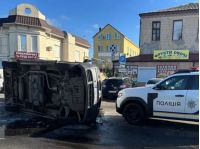 В Одесі чоловіки перевернули авто ТЦК, фото Суспільне Одеса