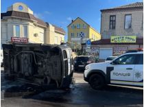 В Одесі чоловіки перевернули авто ТЦК, фото Суспільне Одеса