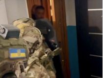 Поліцейські затримали чоловіка, причетного до вибуху на «Укрпошті», фото Нацполіції 