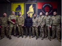 Зеленский посетил бойцов Азова на Добропольском направлении