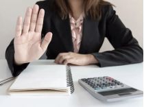 Нотаріуси не зможуть оформлювати продаж майна боржників, фото з відкритих джерел