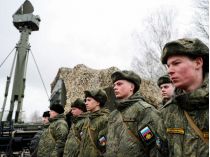 російські військові 