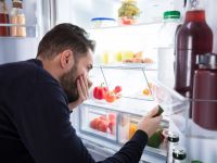 Холодильник с продуктами
