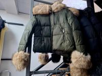 Куртка з манжетами з екохутра 