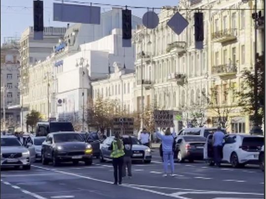Рух Хрещатиком перекриватимуть щодня о 9:00. Фото&nbsp;— скріншот