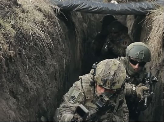 На Покровському напрямку точаться важкі бої, фото скріншот відео